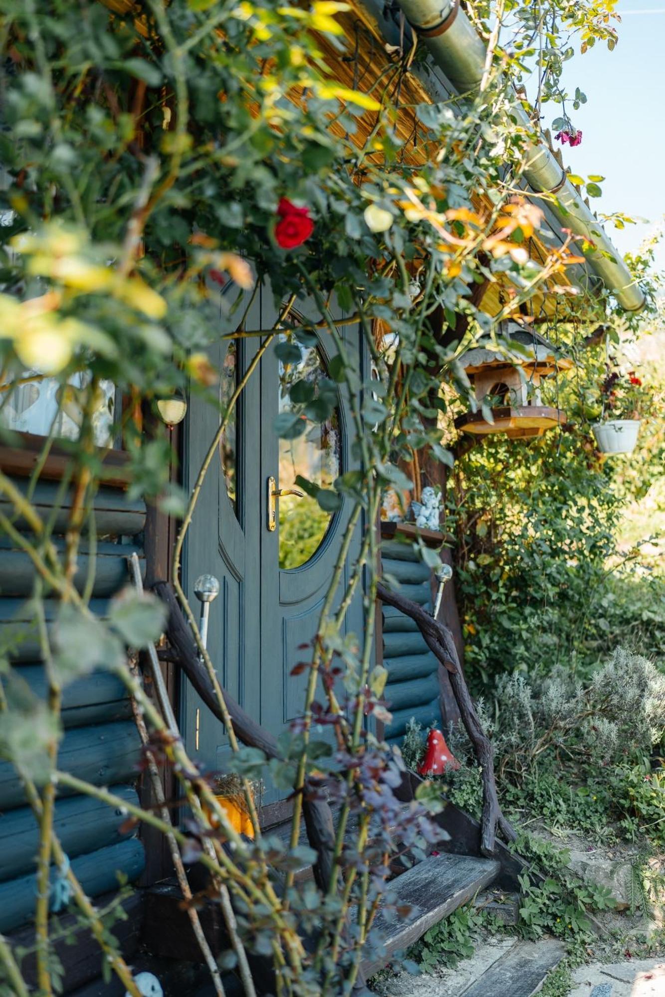 Казковий Дім Та Garden Два Будиночки В Горах З Чаном-Джакузі Slavsko Extérieur photo